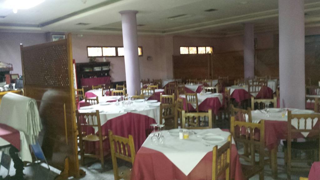 Hostal Botafumeiro Mota del Marqués Esterno foto