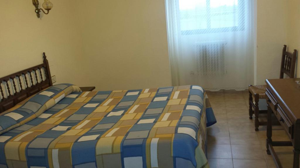 Hostal Botafumeiro Mota del Marqués Esterno foto