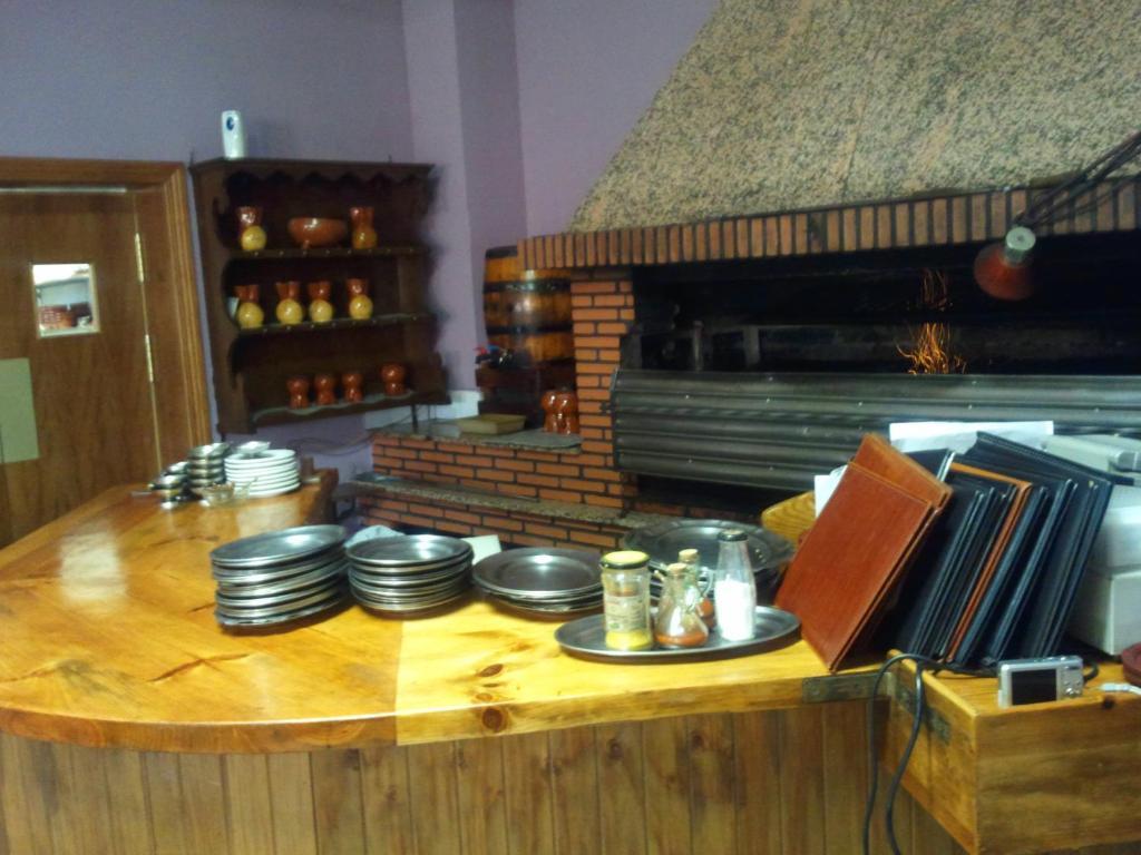Hostal Botafumeiro Mota del Marqués Esterno foto